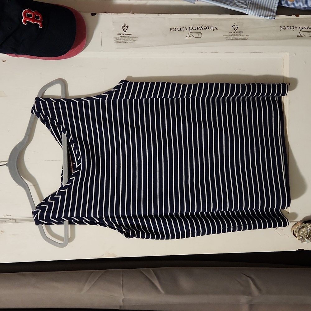 EUC women's large Vineyard Vines boarneck tank top